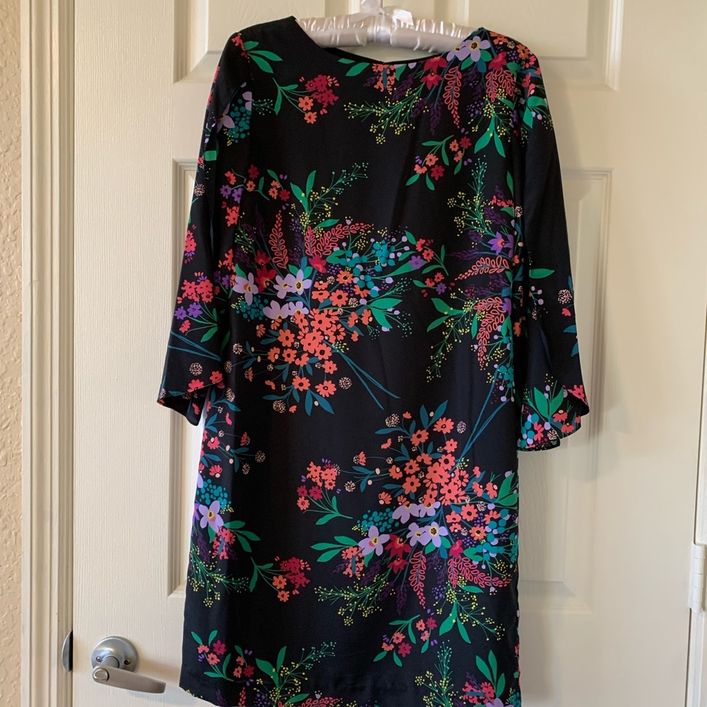TRINA TURKE BELL SLEEVE FLORAL DRESS - NWT - MSRP $148 - BOLD VIVID FLORALS! NEW